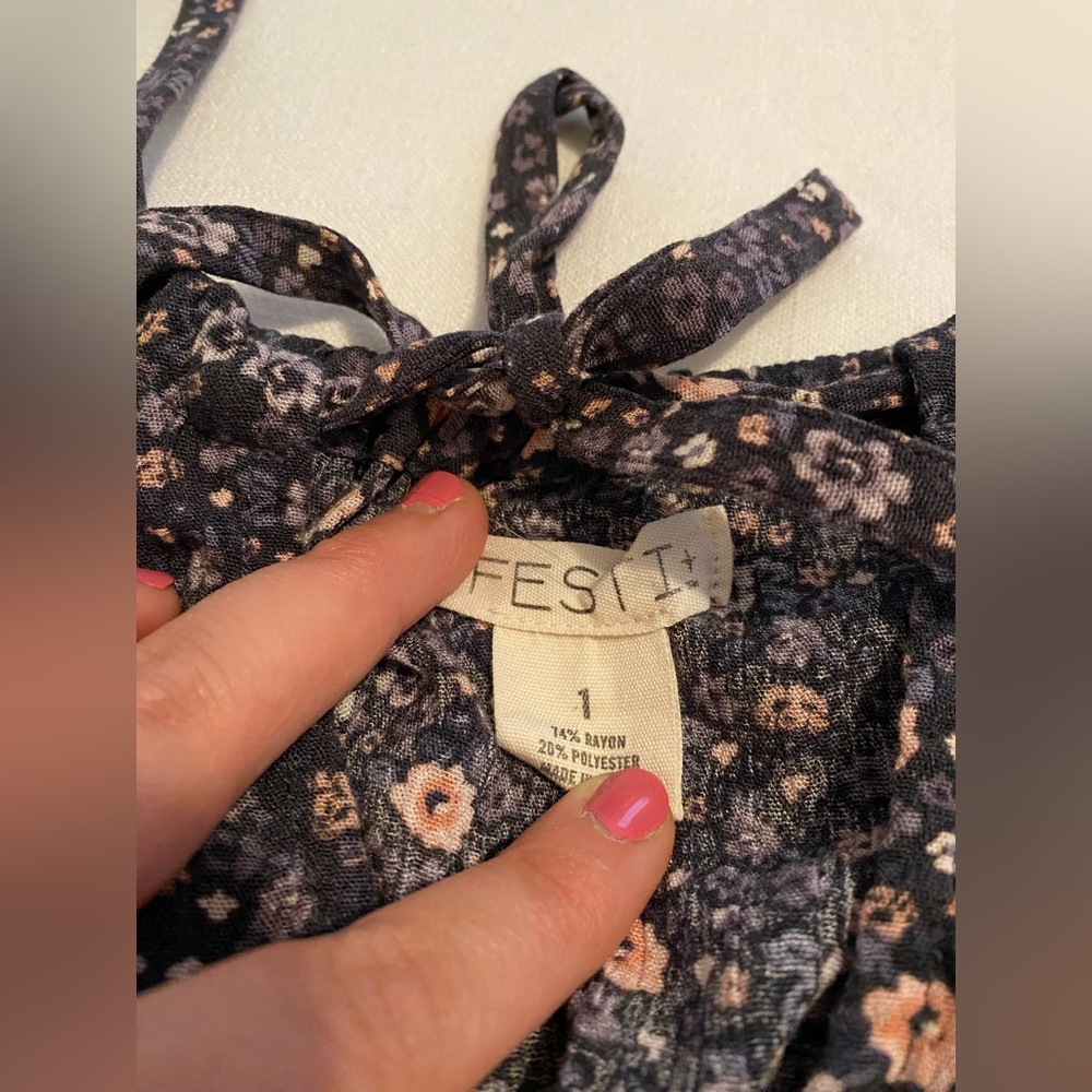 Grey Floral Festi Keyhole Tank - Picture 3 of 3